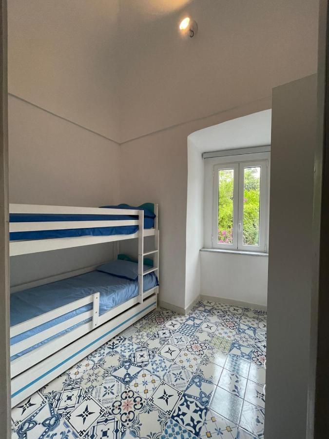 Petit Maison Jeranto Nerano Exteriör bild